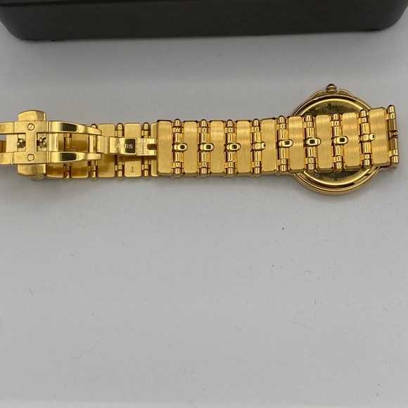 Bulova Accutron diamond accent sapphire crystal Swiss quartz watch - Picture 9 of 10